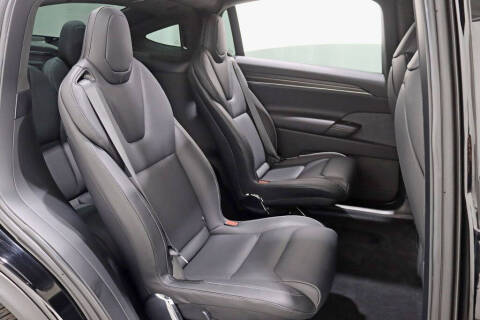 2022 Tesla Model X Plaid