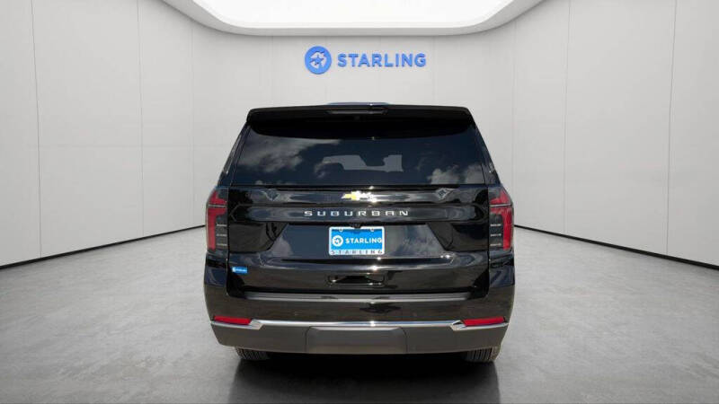2025 Chevrolet Suburban LS