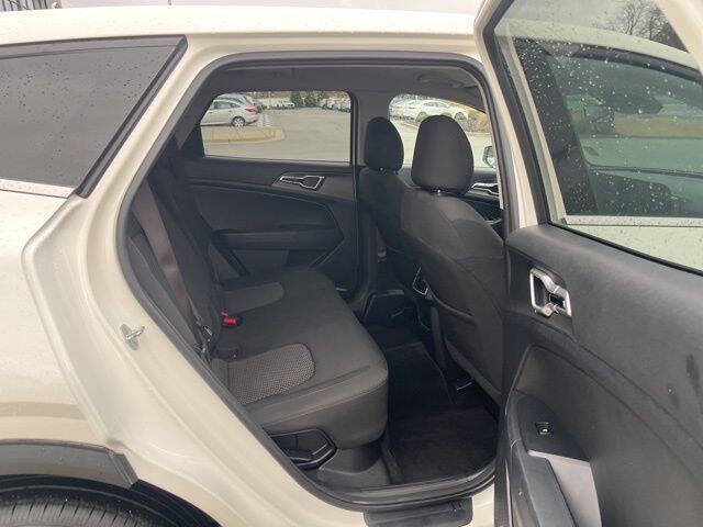 2023 Kia Sportage Hybrid LX