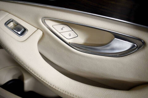 2016 Mercedes-Benz C-Class