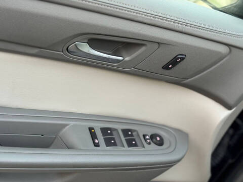 2016 GMC Acadia SLE-2