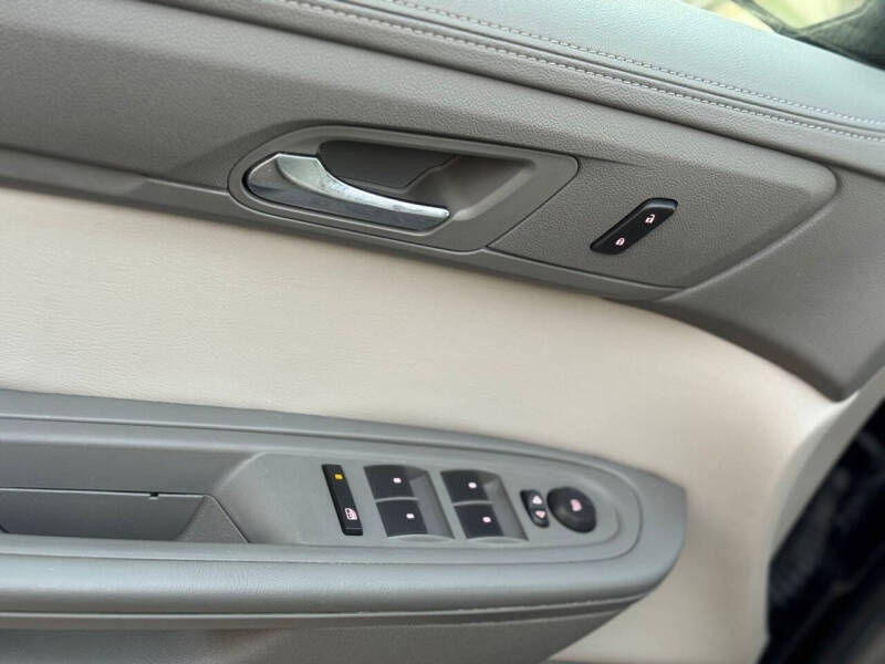 2016 GMC Acadia SLE-2