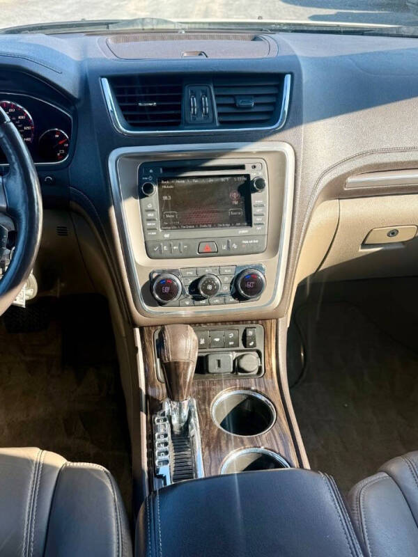 2015 GMC Acadia Denali