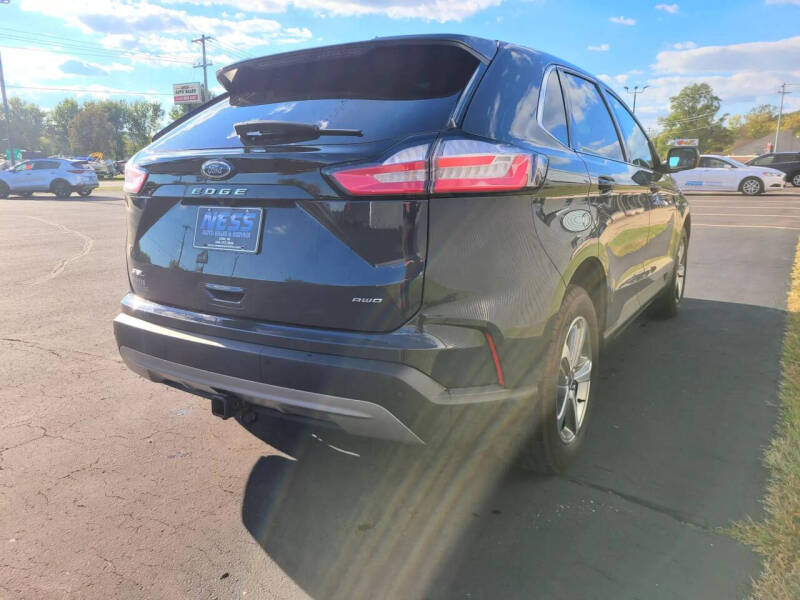 2021 Ford Edge