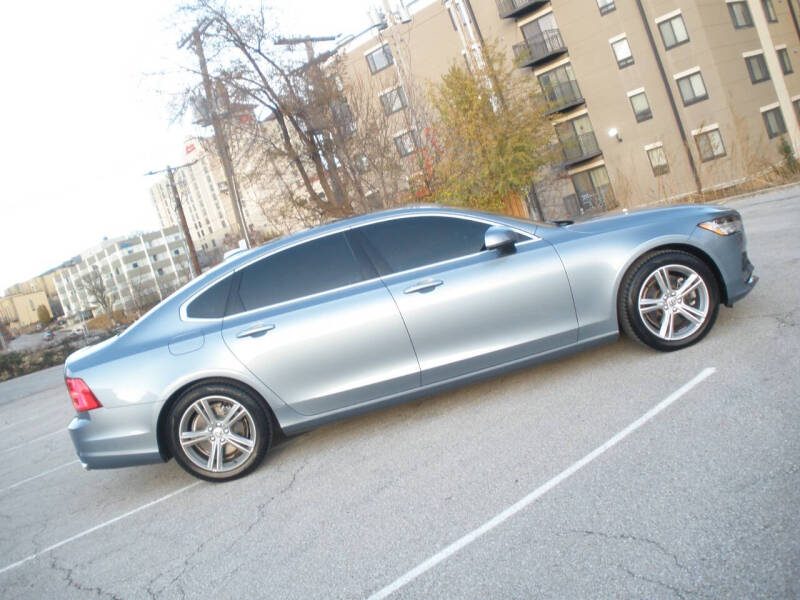 2018 Volvo S90 T5 Momentum