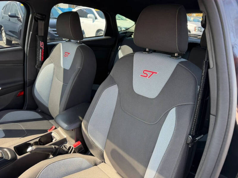 2018 Ford Focus ST