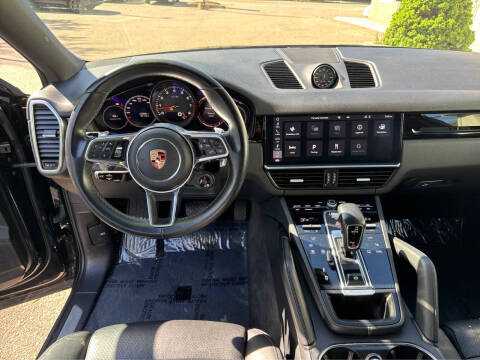 2020 Porsche Cayenne Coupe