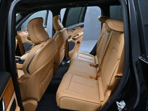 2023 Jeep Grand Cherokee Summit Reserve