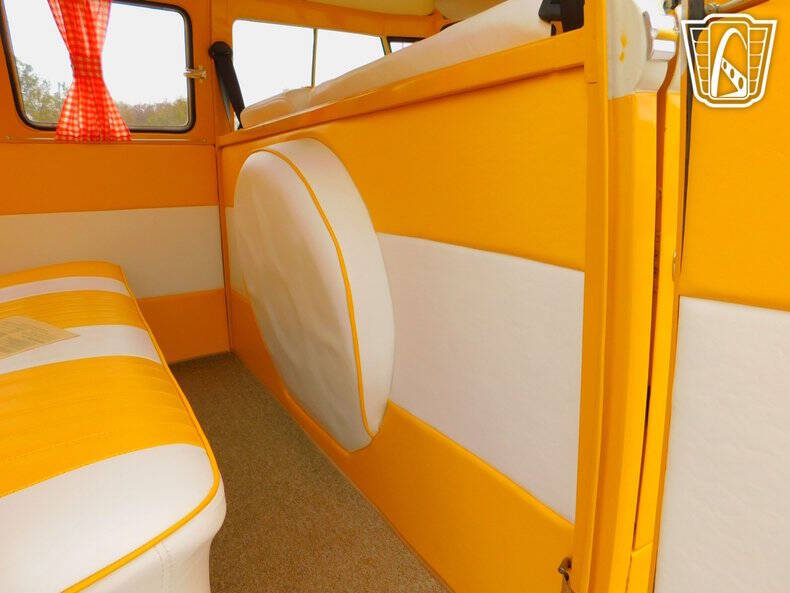 1975 Volkswagen Type 2