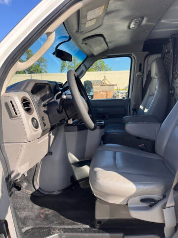 2014 Ford E-Series E-250