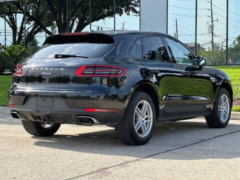 2017 Porsche Macan