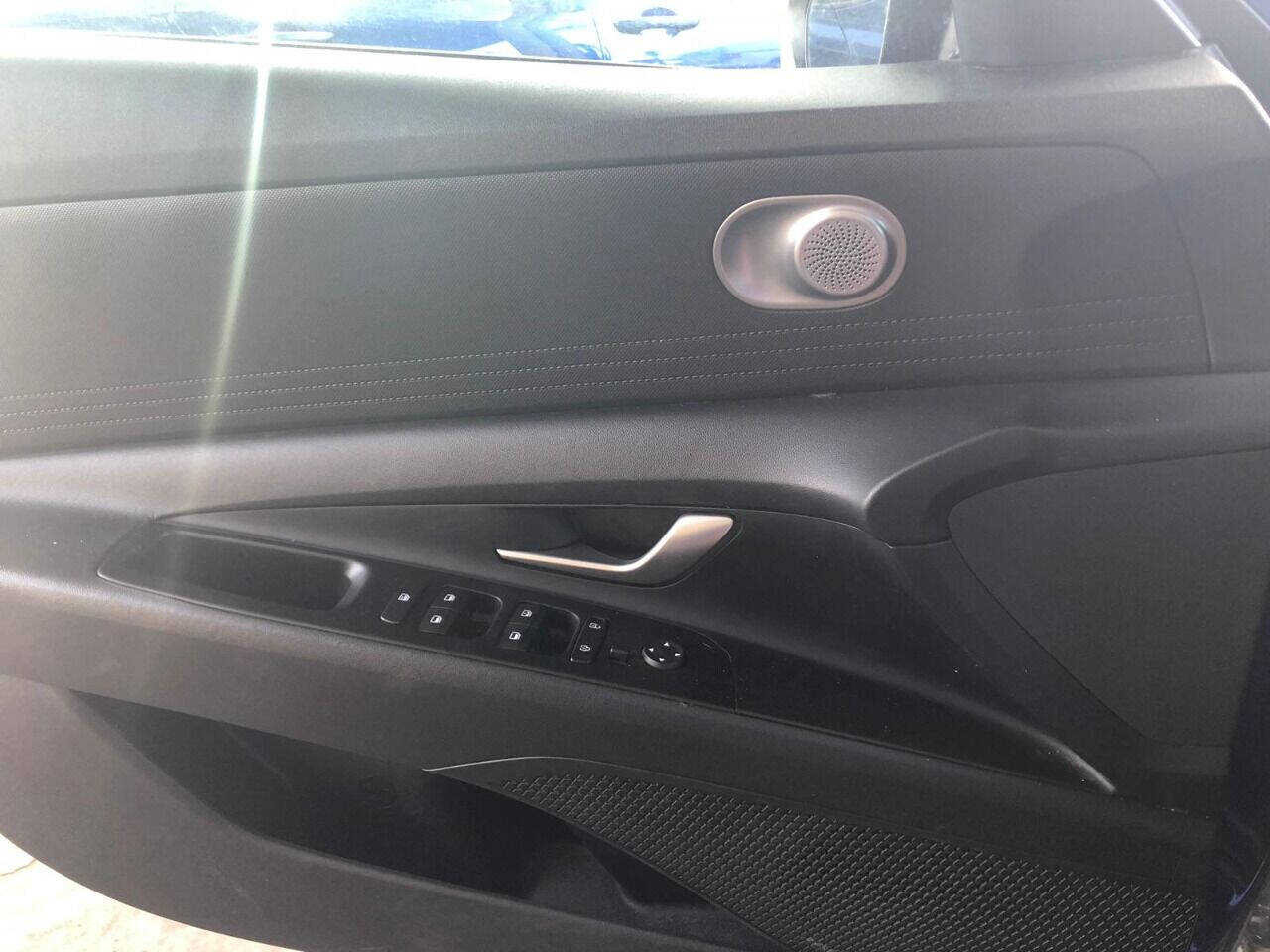 2021 Hyundai Elantra  - $18,800