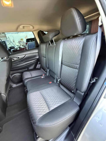 2017 Nissan Rogue