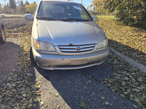 2001 Toyota Sienna LE