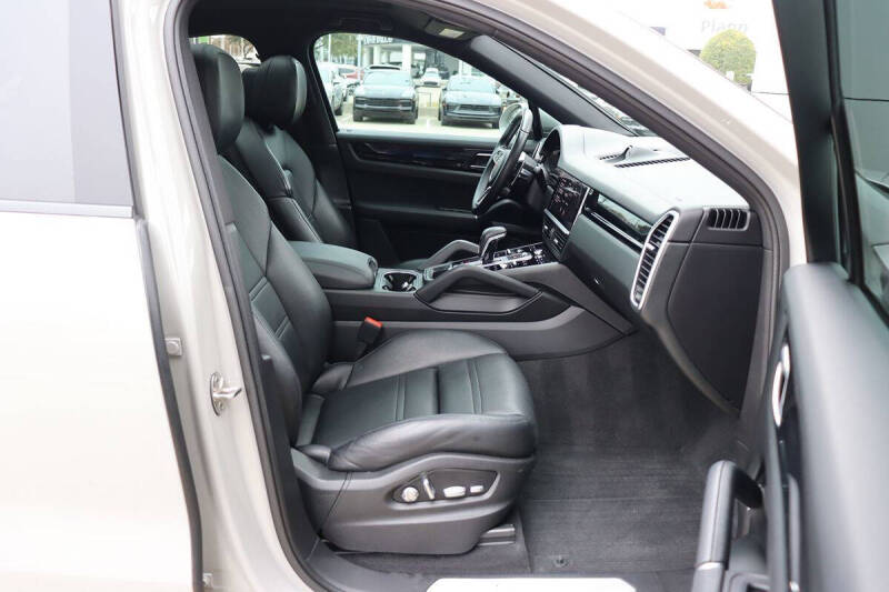 2021 Porsche Cayenne Coupe