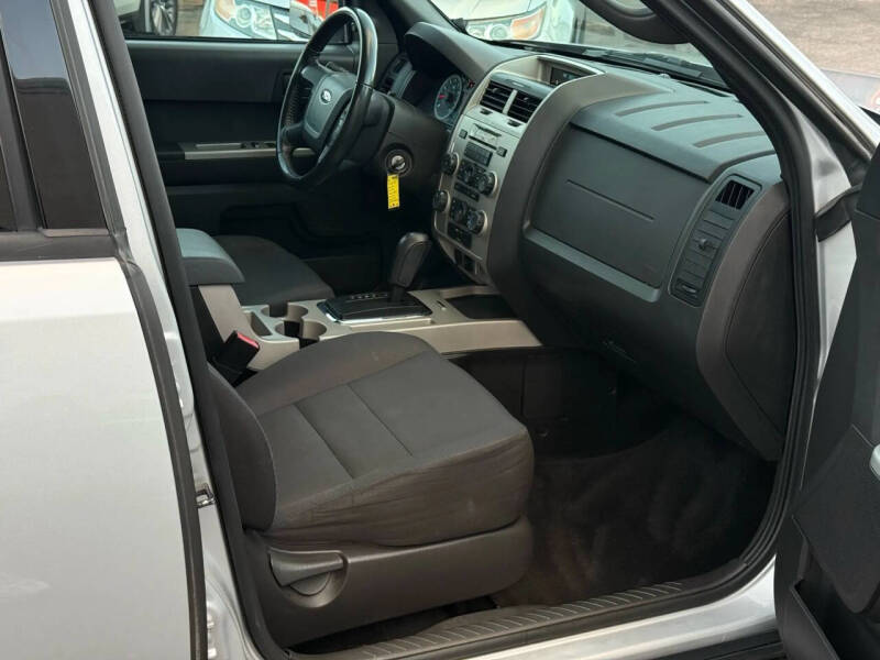 2011 Ford Escape XLT