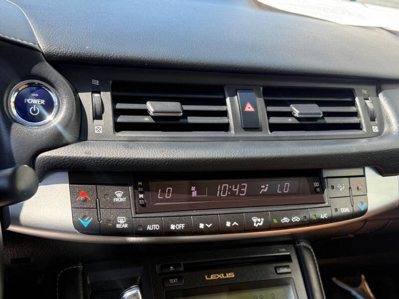 2013 Lexus CT 200h
