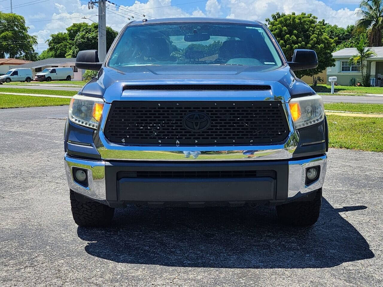 2017 TOYOTA Tundra Pickup - $34,995