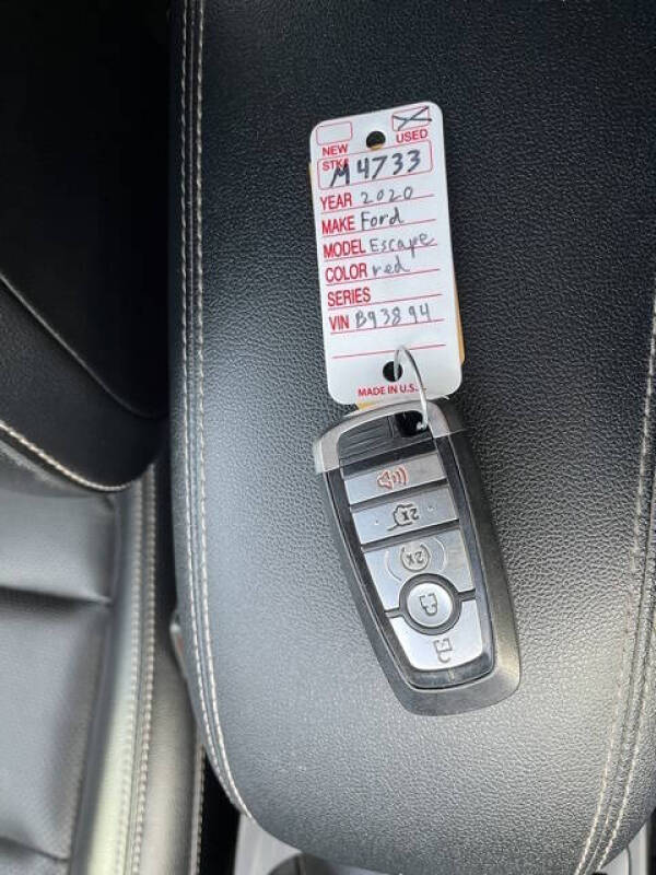 2020 Ford Escape SEL