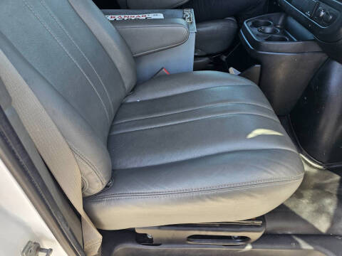 2016 Chevrolet Express 2500