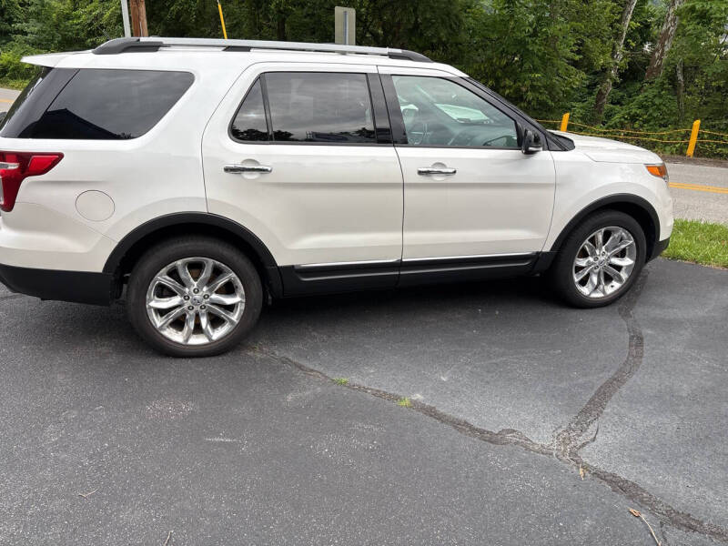 2014 Ford Explorer XLT 4x4's photo