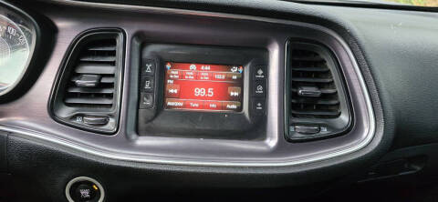 2015 Dodge Challenger SXT