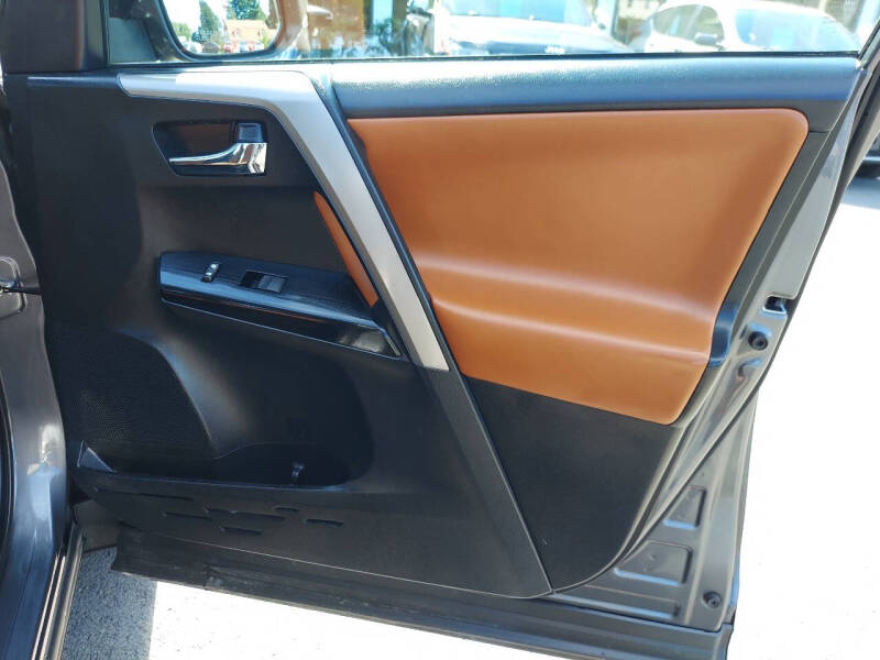 2017 Toyota RAV4 Limited