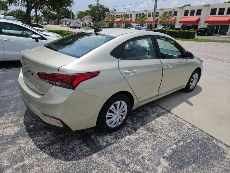 2020 Hyundai Accent SEL