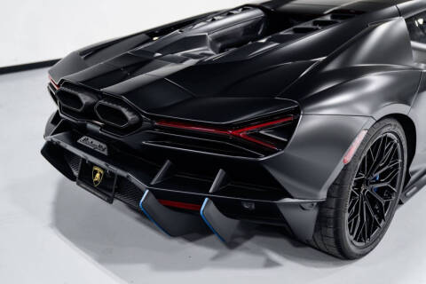2025 Lamborghini Revuelto