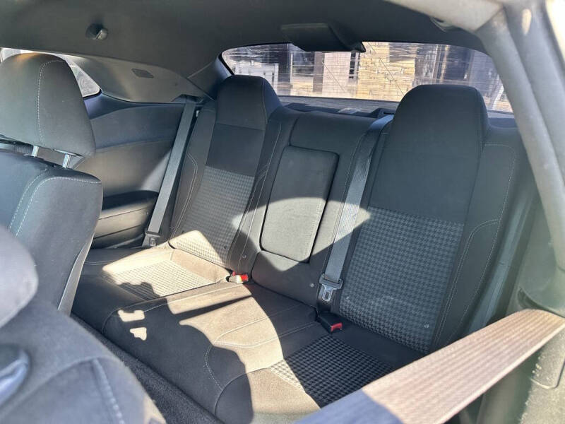 2017 Dodge Challenger SXT