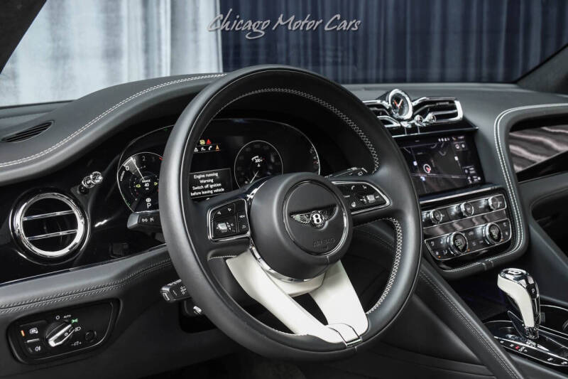 2023 Bentley Bentayga Hybrid