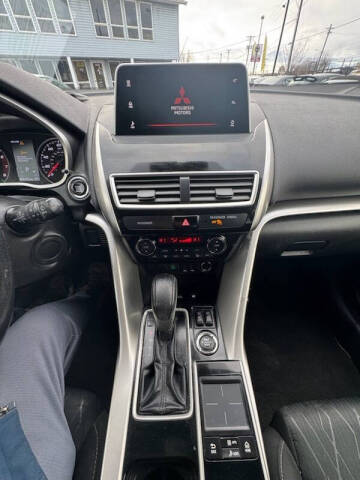 2020 Mitsubishi Eclipse Cross SE