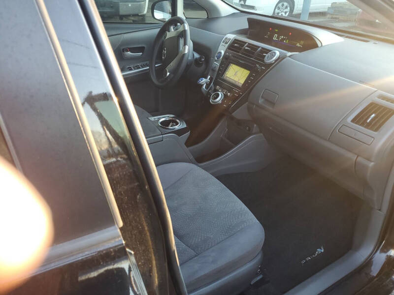 2012 Toyota Prius v Three