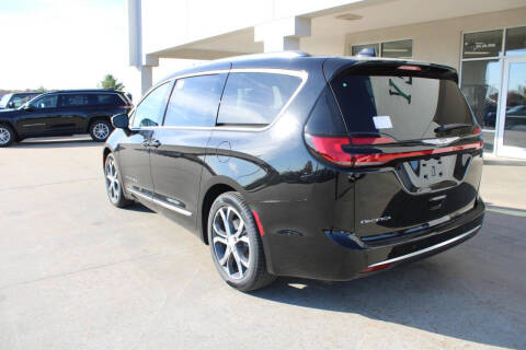 2026 Chrysler Pacifica Pinnacle