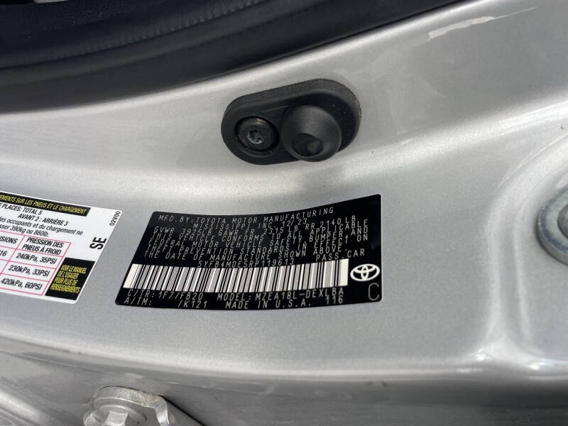 2024 Toyota Corolla LE