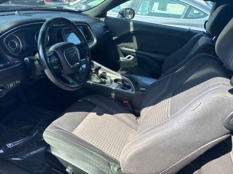 2015 Dodge Challenger SXT