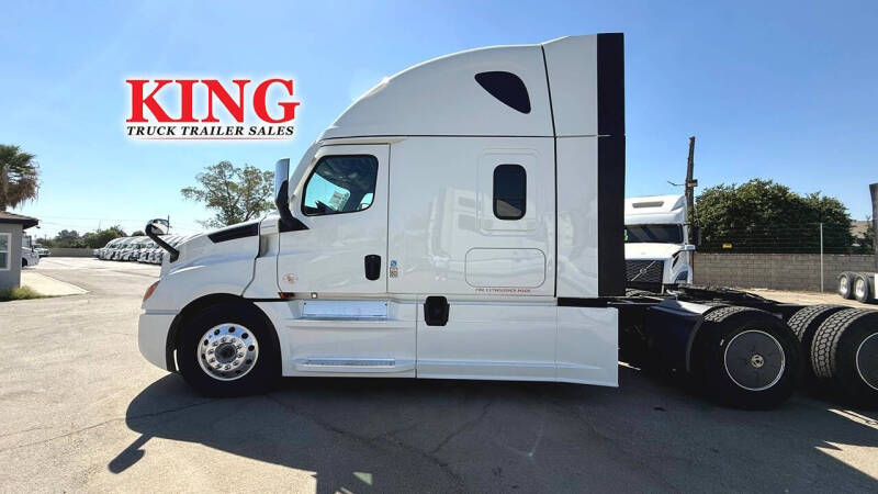 2023 Freightliner Cascadia