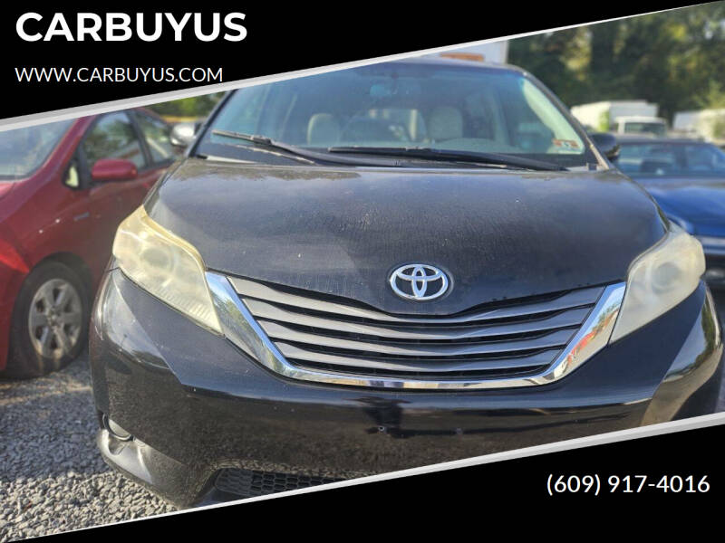 2012 Toyota Sienna XLE's photo