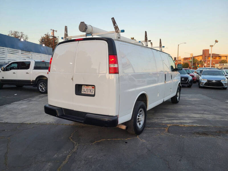 2017 Chevrolet Express 2500