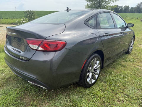 2015 Chrysler 200 S