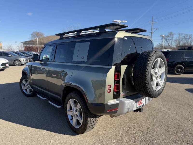 2023 Land Rover Defender 110 SE