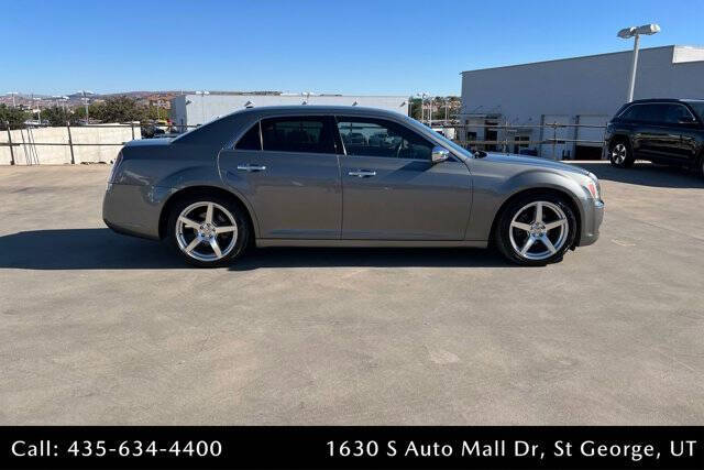 2012 Chrysler 300 Limited