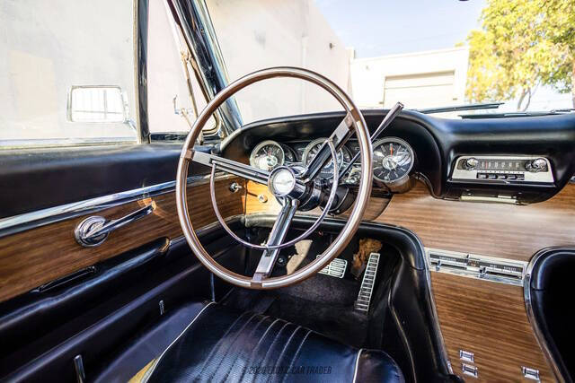 1968 Ford Thunderbird