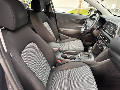 2020 Hyundai Kona SEL