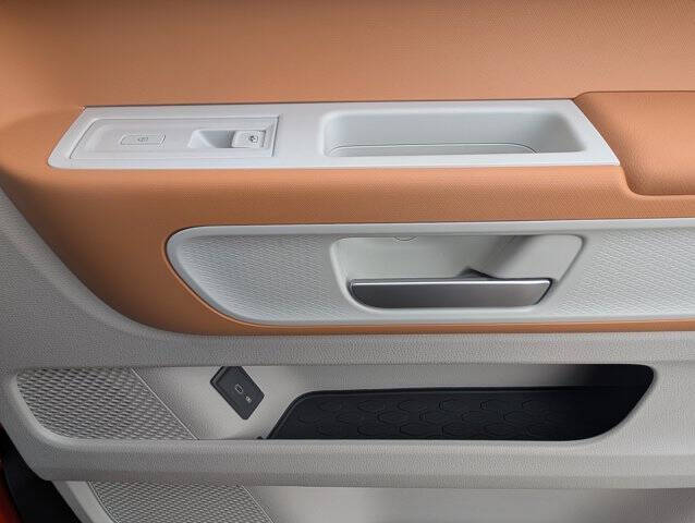 2025 Volkswagen ID. Buzz Pro S Plus