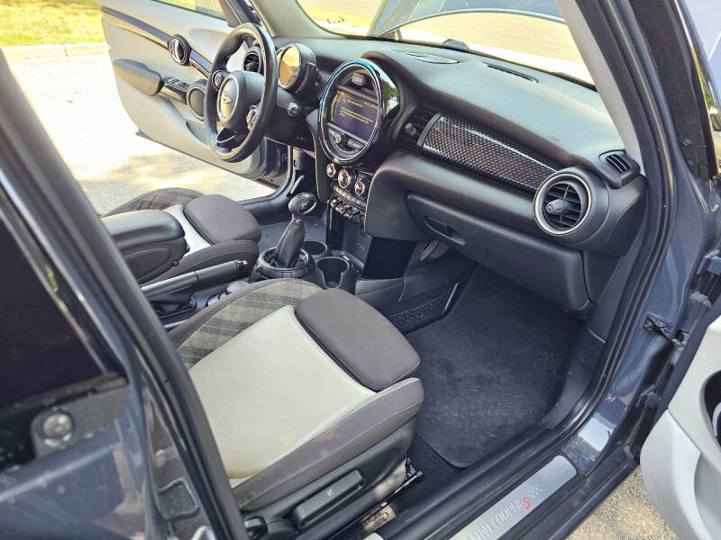 2015 MINI Hardtop 4 Door Cooper S