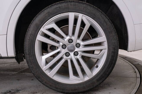 2018 Audi Q5 2.0T quattro Premium Plus