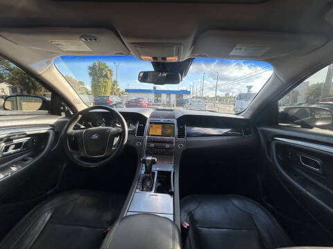 2010 Ford Taurus Limited