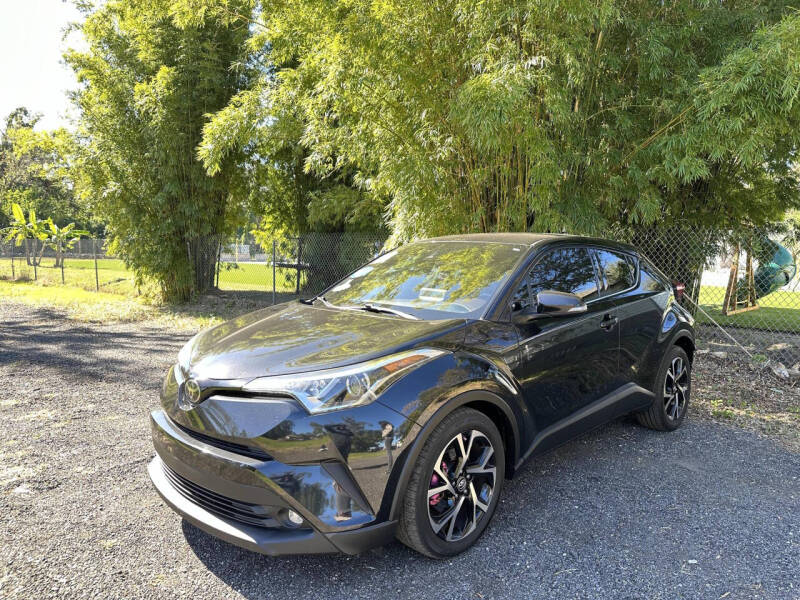 Toyota C-HR's photo