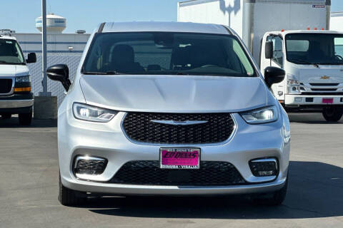 2024 Chrysler Pacifica Plug-In Hybrid Select